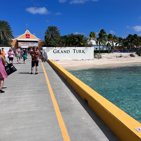 Meet your Posher, Eric - Picture 4 of 6